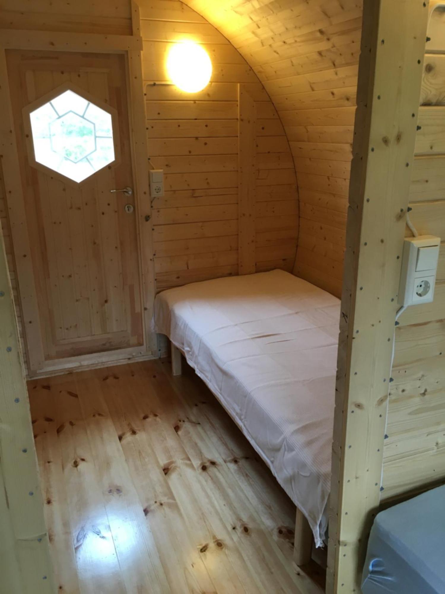Framtid Camping Lodging Barrels Djupivogur Luaran gambar